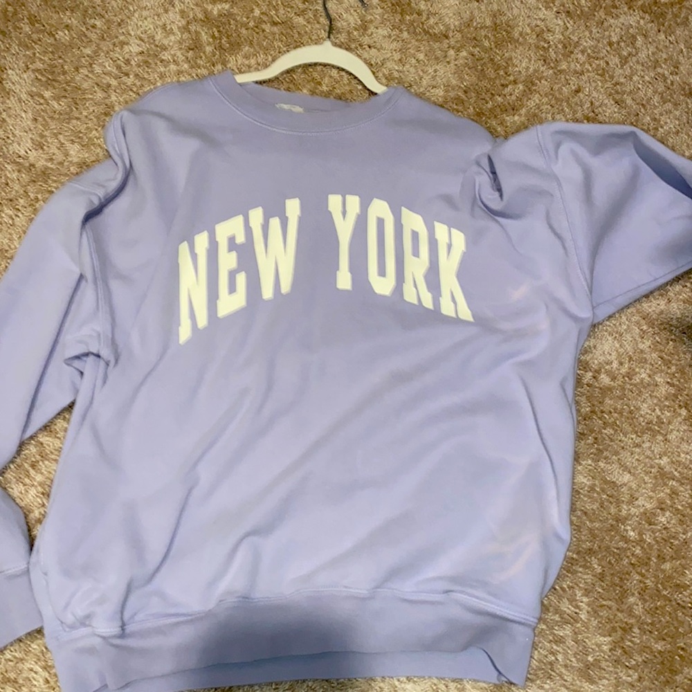 Pacsun New York crew neck, has pockets on the side. Oversized.